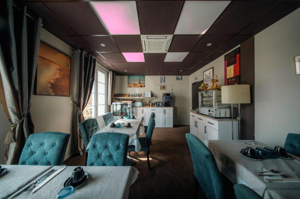 Brit Hotel Privilege Lisieux - La Villa Des Arts 외부 사진