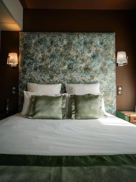 Brit Hotel Privilege Lisieux - La Villa Des Arts 외부 사진