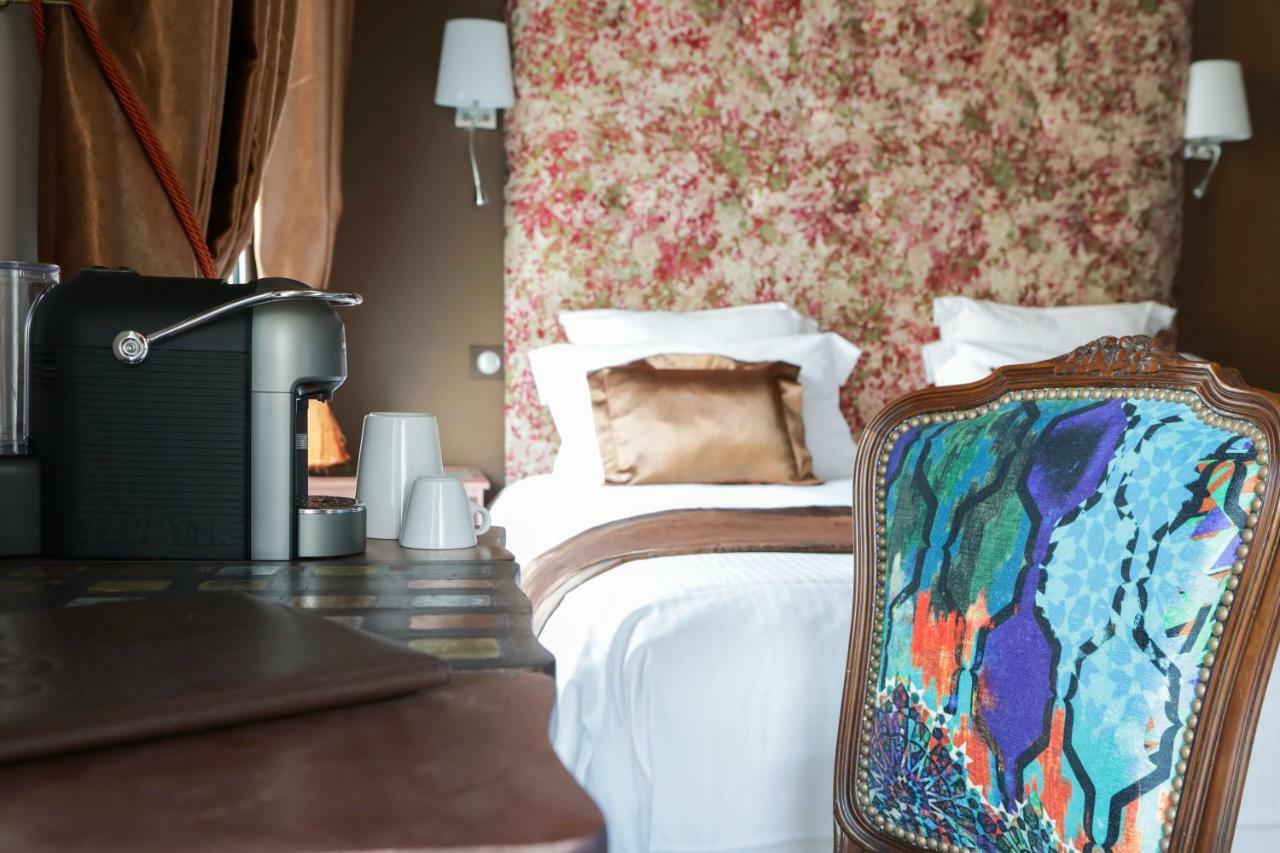 Brit Hotel Privilege Lisieux - La Villa Des Arts 외부 사진